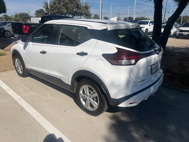 Used 2022 Nissan Kicks S FWD image 4