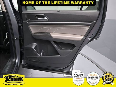 Used 2022 Volkswagen Atlas SEL Premium image 40