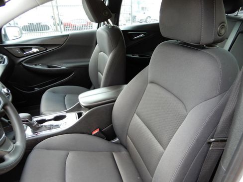 Used 2023 Chevrolet Malibu LT image 12