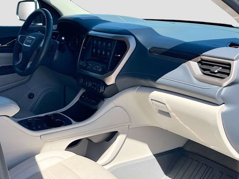 Used 2023 GMC Acadia Denali w/ Denali Technology Package FWD image 30