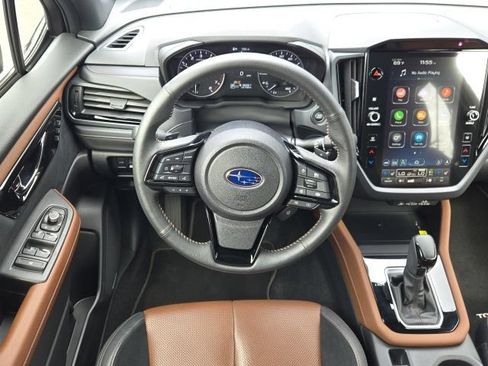 Certified 2025 Subaru Forester Touring AWD/4WD image 3