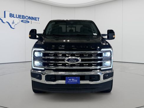 Used 2025 Ford F250 Lariat w/ FX4 Off-Road Package AWD/4WD image 2