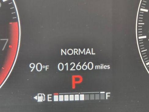 Used 2025 Honda Pilot Touring image 24