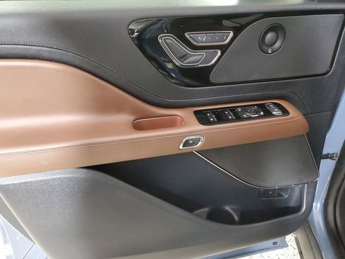 Used 2025 Lincoln Aviator Reserve w/ Illumination Package image 19