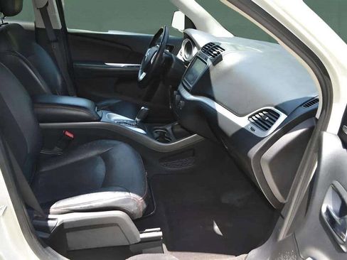 Used 2017 Dodge Journey GT image 24