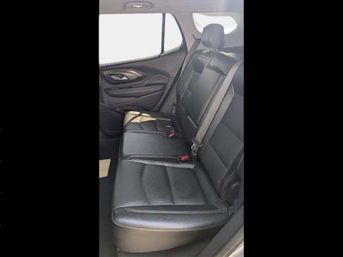 Used 2024 GMC Terrain SLT image 16