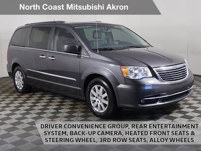Used 2016 Chrysler Town & Country Touring w/ Driver Convenience Group