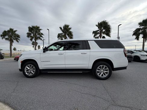 Used 2024 Chevrolet Suburban Premier image 22