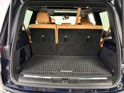 Certified 2025 Jeep Grand Wagoneer Series III w/ Rear Seat Video Group 1 AWD/4WD image 49