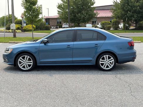 Used 2017 Volkswagen Jetta SEL FWD image 5