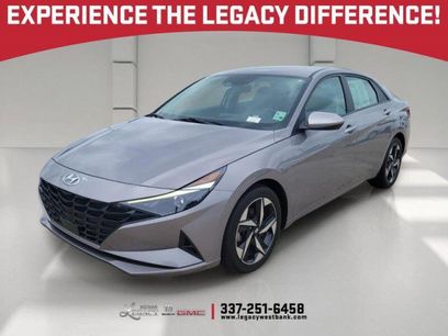 Used 2023 Hyundai Elantra SEL w/ Convenience Package