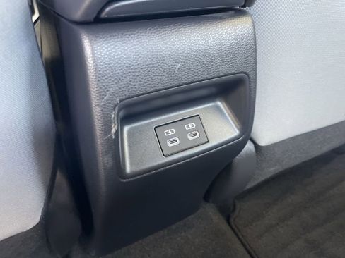 Used 2024 Toyota Corolla SE image 21