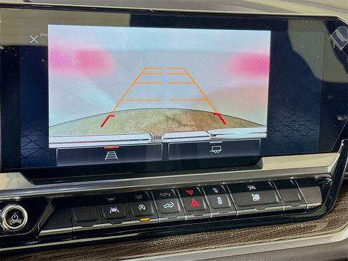 New 2026 GMC Sierra 1500 Elevation image 9