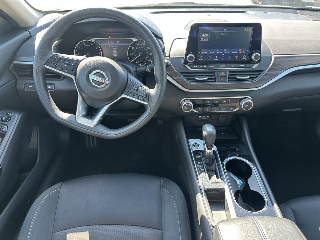 Used 2024 Nissan Altima 2.5 SV FWD image 20