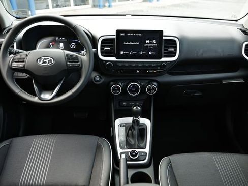 New 2026 Hyundai Venue SEL image 6