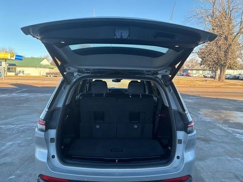 Used 2021 Jeep Grand Cherokee L Limited AWD/4WD image 27