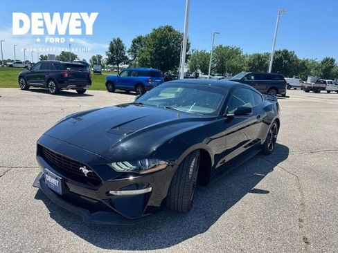Used 2020 Ford Mustang GT Premium w/ Equipment Group 401A RWD image 3