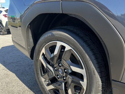 Certified 2025 Subaru Forester Limited image 10