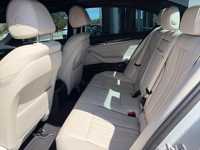 Used 2017 BMW 530i RWD image 11