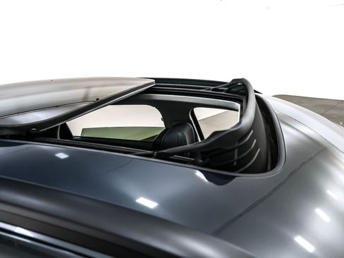 Used 2022 Audi e-tron Premium w/ Convenience Plus Package image 22