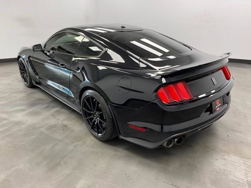 Used 2017 Ford Mustang Shelby GT350 image 4