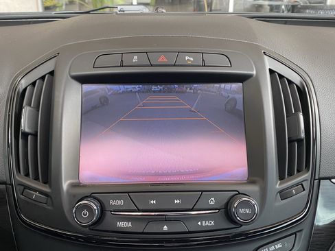 Used 2015 Buick Regal Premium w/ Experience Buick Package FWD image 4
