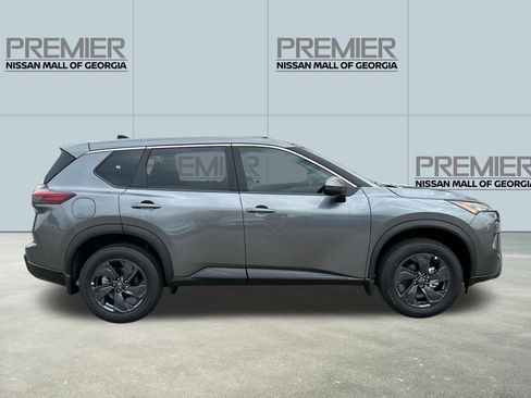 New 2026 Nissan Rogue SV image 4