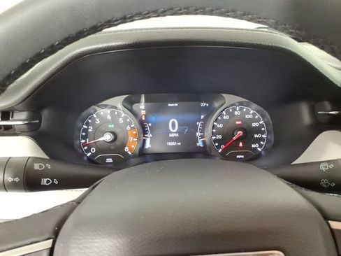 Used 2024 Jeep Compass Limited AWD/4WD image 18