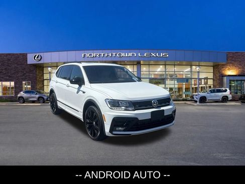 Used 2021 Volkswagen Tiguan SE R-Line AWD/4WD image 3
