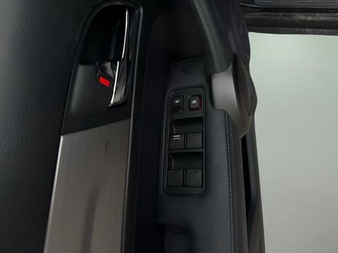 Used 2010 Honda CR-V EX-L image 16