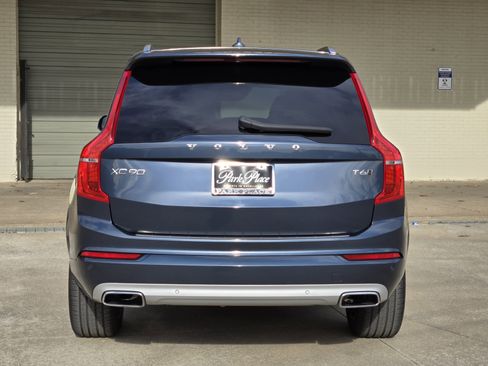 Used 2021 Volvo XC90 T6 Momentum w/ Protection Package Premier image 6