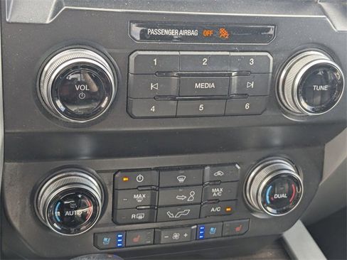 Used 2020 Ford F150 Lariat w/ Equipment Group 502A Luxury image 18