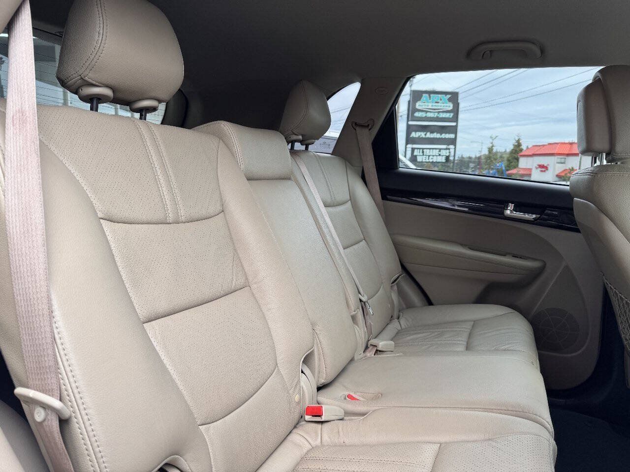 Used 2013 Kia Sorento EX AWD/4WD image 19