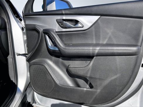 Used 2020 Chevrolet Blazer LT image 23