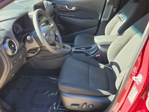 Used 2023 Hyundai Kona SEL w/ Convenience Package image 11