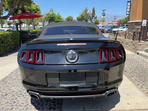 Used 2014 Ford Mustang GT Premium w/ Electronics Package RWD image 8