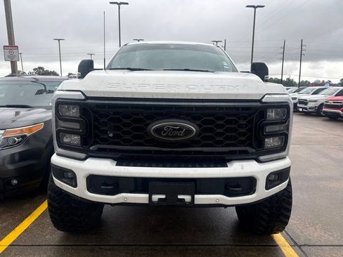 Used 2025 Ford F250 Lariat w/ Lariat Ultimate Package AWD/4WD image 2