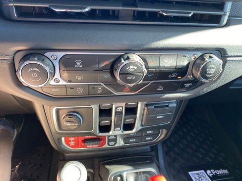 New 2025 Jeep Wrangler Unlimited Rubicon image 23