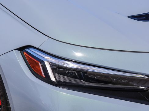 Used 2024 Honda Civic Type R image 6