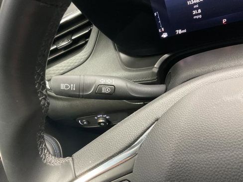 Used 2025 Buick Encore GX Sport Touring image 14