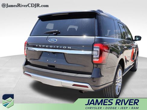 Used 2024 Ford Expedition Limited AWD/4WD image 10