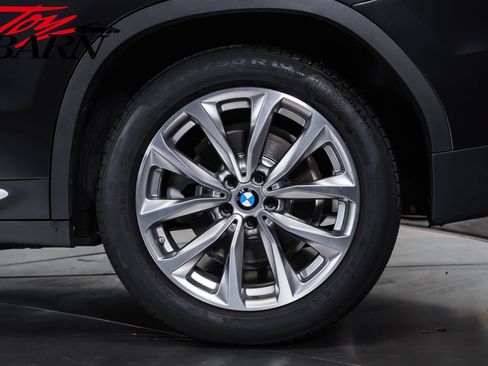 Used 2018 BMW X3 xDrive30i AWD/4WD image 16