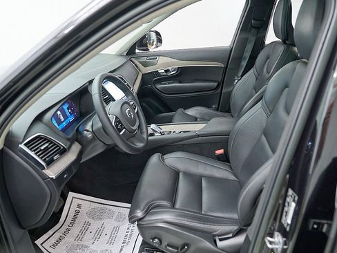 Certified 2023 Volvo XC90 B6 Ultimate w/ Protection Package Premier AWD/4WD image 18