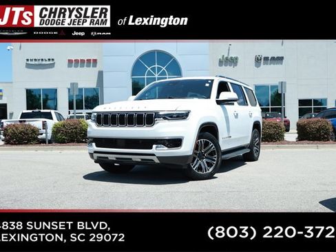 Used 2022 Jeep Wagoneer Series III AWD/4WD image 1