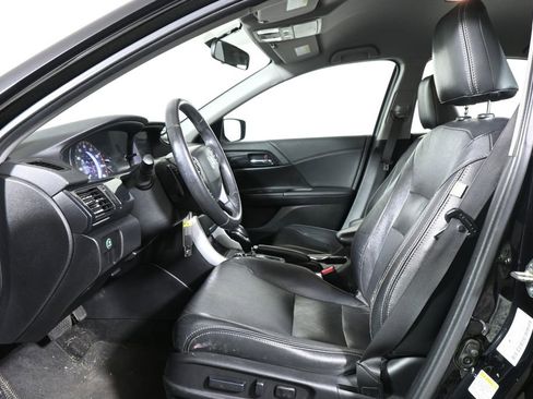 Used 2015 Honda Accord Sport image 3