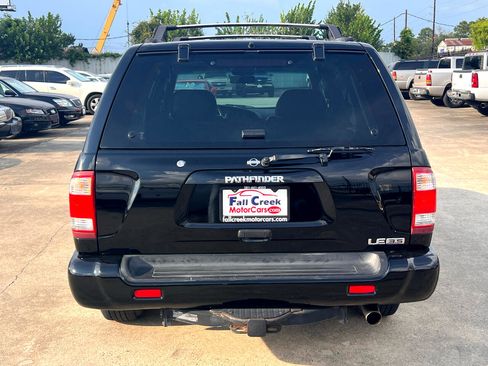 Used 2001 Nissan Pathfinder LE image 54