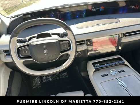 New 2026 Lincoln Navigator Reserve image 30