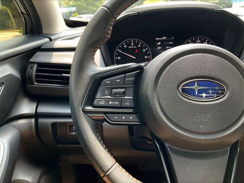 Used 2025 Subaru Crosstrek 2.5i Limited AWD/4WD image 47