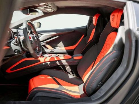 Used 2025 Lamborghini Revuelto AWD/4WD image 12