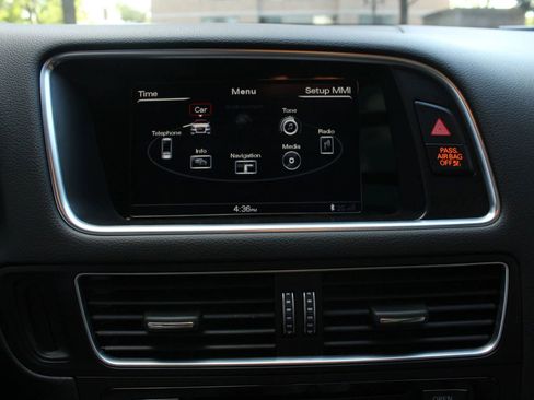 Used 2017 Audi Q5 2.0T Premium image 33